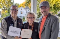 The Clinton Community College Alumni Association named Carol Parkinson Arnold '73 as the recipient of its Distinguished Alumni Award at its fall 2025 reunion celebration.